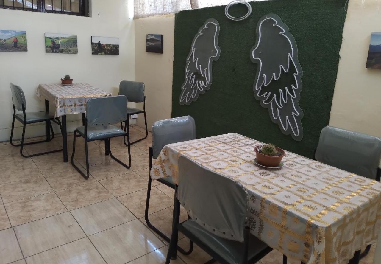 Alquimia Hostal Quito Esterno foto